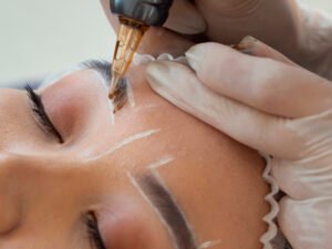 Tatouage poudré des sourcils Therapigment